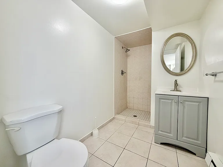 204 Sneden Ave #1 — Photo 8