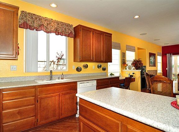 5th image of 28007 Oakhaven Ln