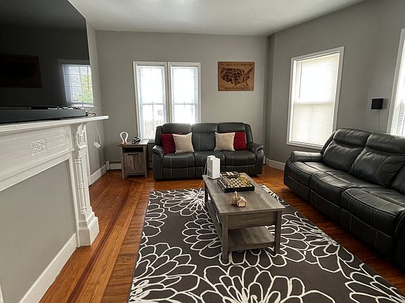 4th image of 39 Cole St APT 1