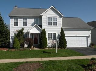 2484 Autumn Grove Cir, Aurora, IL 60504