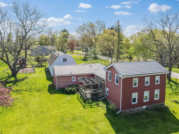 3981 Swarthout Rd, Pinckney, MI 48169