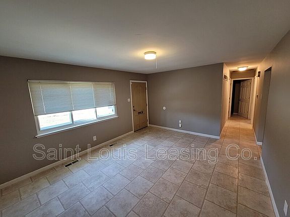 5th image of 9 Ville Teresa Ln