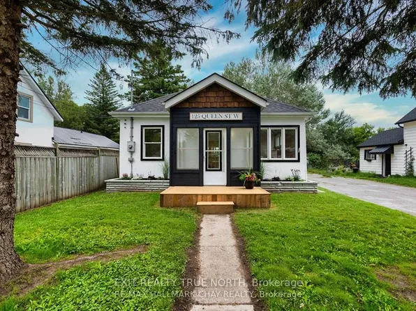 125 Queen St W, Springwater, ON L0L 1P0