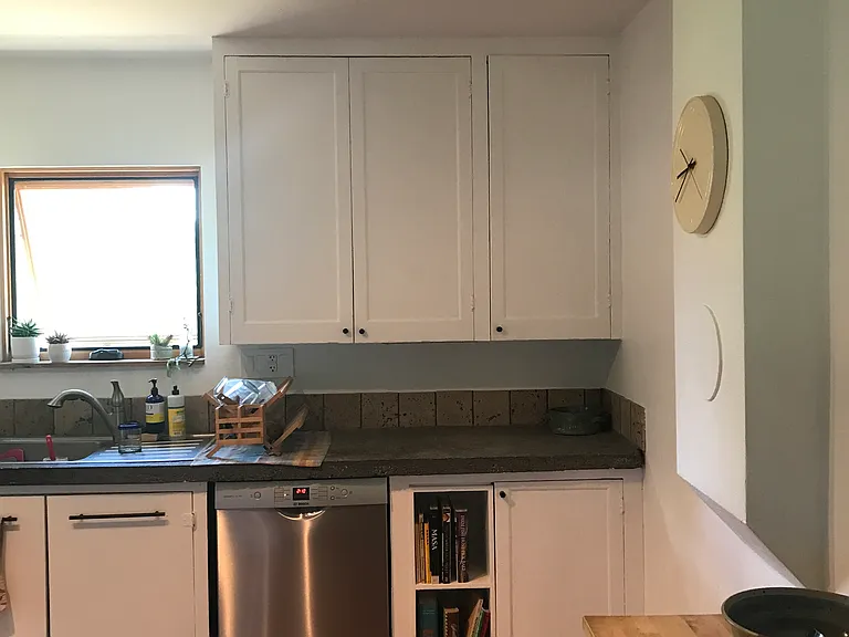 140 E Birch St — Photo 7