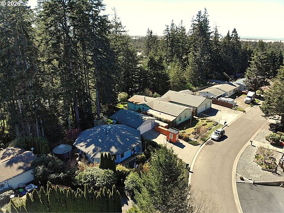 3rd image of 1625 Kristi Loop