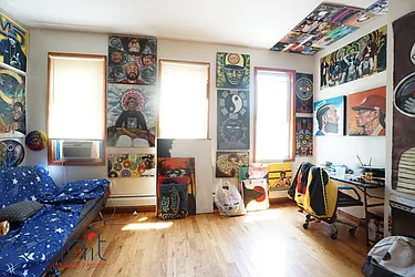 Rented by Rennit Inc.