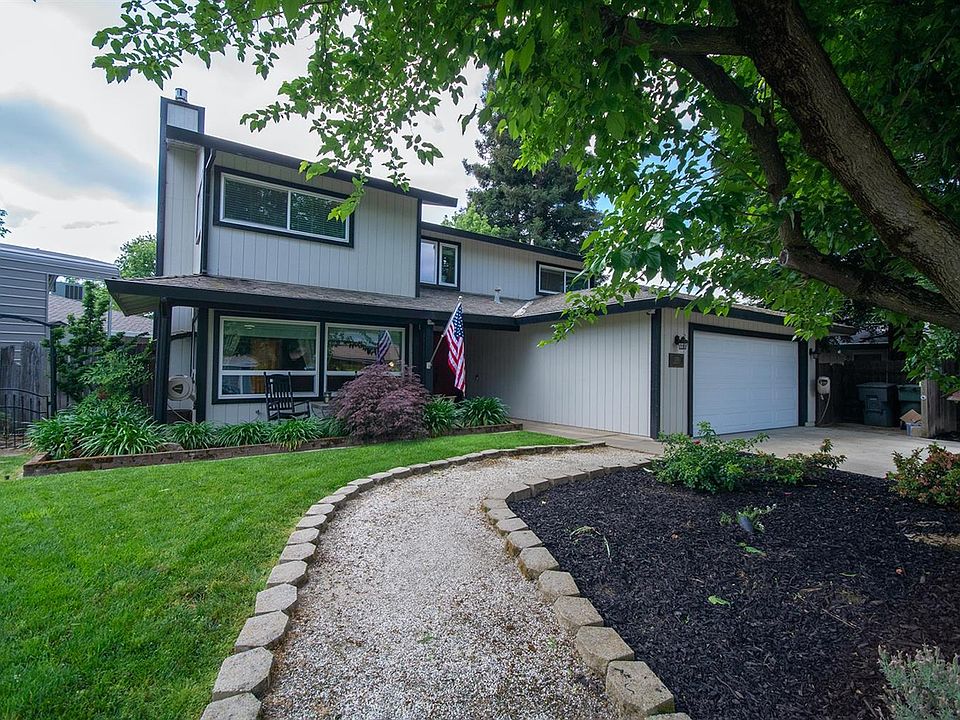 1st image of 3380 Oakcreek Dr