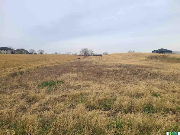 1 W Hall Dr, Lincoln, NE 68532