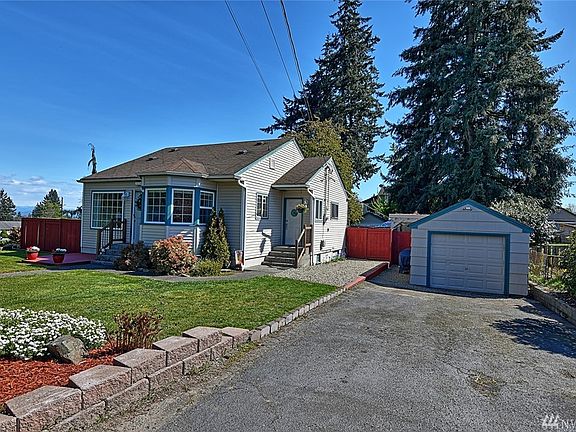3rd image of 1014 Park Dr