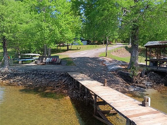 5th image of 00L-1 Hickory Cove Rd