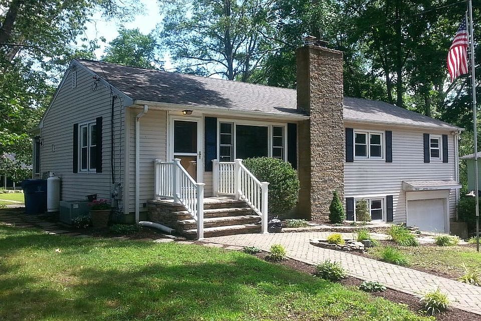 1st image of 302 Kenyon Ave
