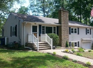 302 Kenyon Ave, East Greenwich, RI 02818