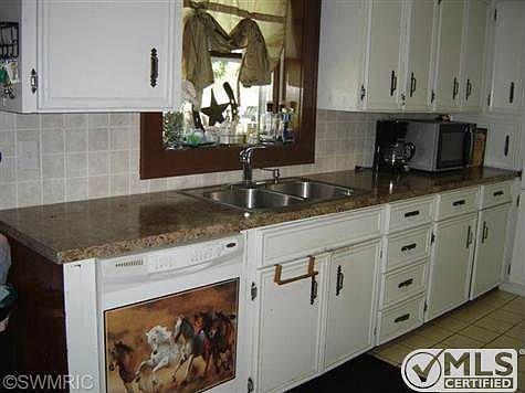 Kitchen 3