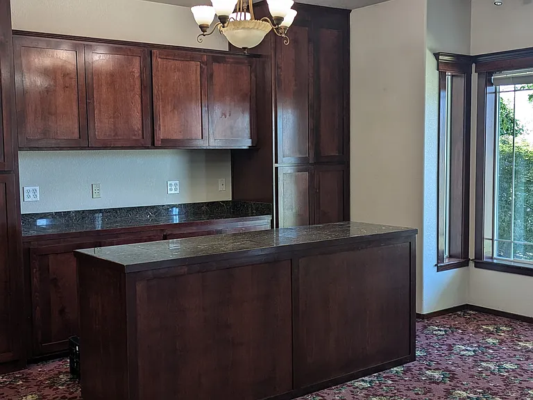 142 S Main St #B — Photo 5