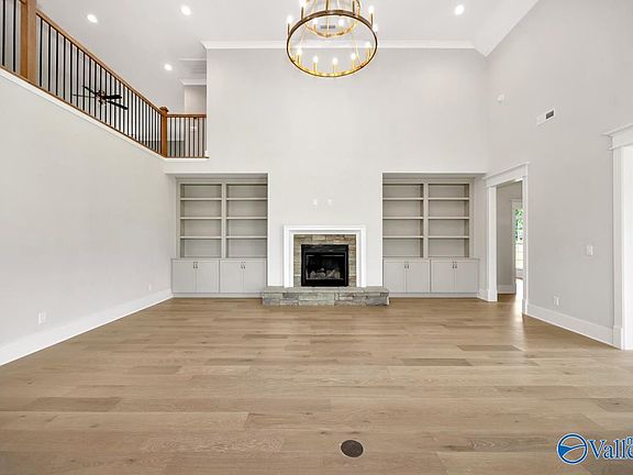 5th image of 103 Bellawoods Dr