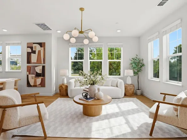 816 Julian Ter #5, Sunnyvale, CA 94085