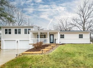 251 Howard Dr, Ballwin, MO 63021
