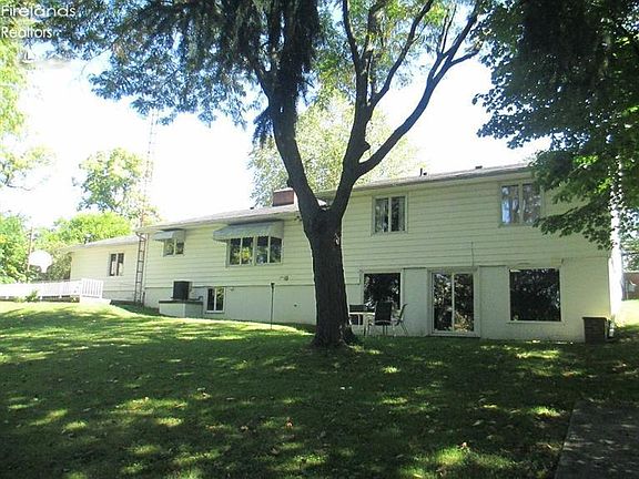 2nd image of 130 Sycamore St