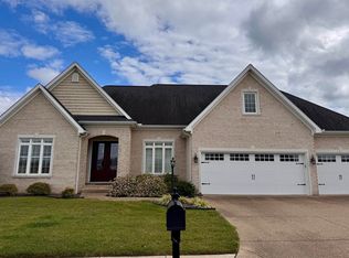 8655 Crenshaw Dr, Newburgh, IN 47630
