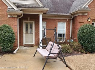 888 Martin Cir S, Hernando, MS 38632