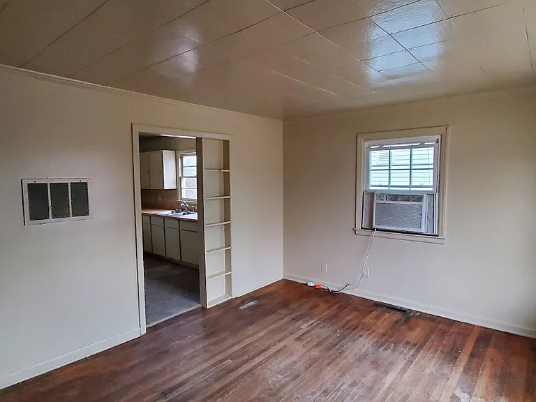 4101 Peterson Ave — Photo 5
