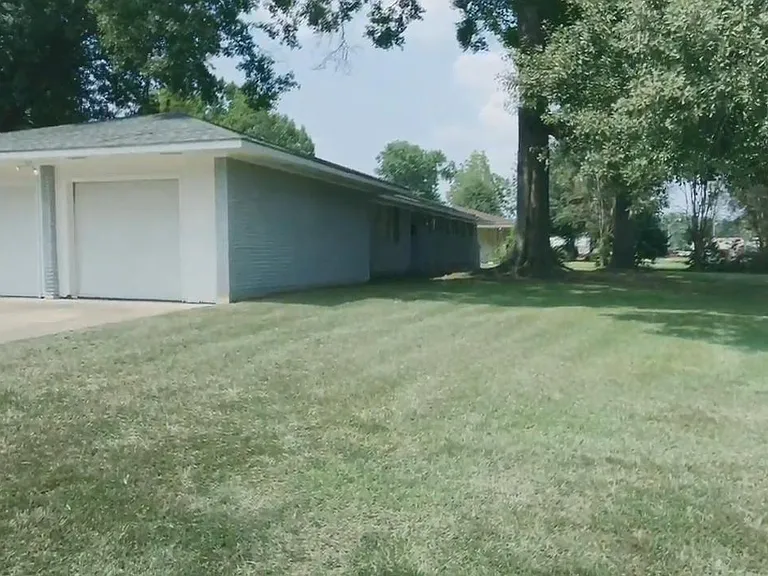276 Shelby Dr — Photo 15
