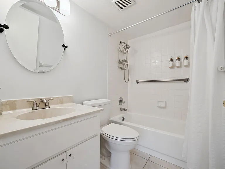 219 E Hartford St #1-6-4A — Photo 15