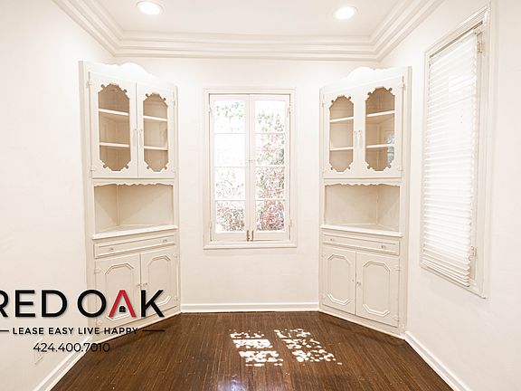 3rd image of 128 S Detroit St #128