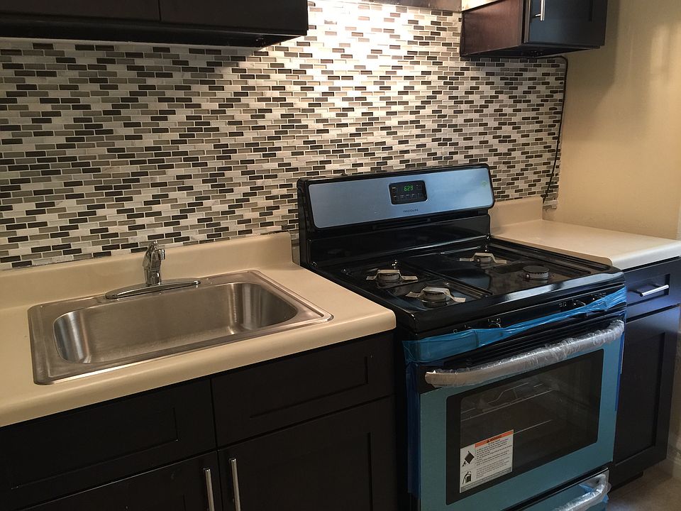 1st image of 388 Midwood St APT 1G