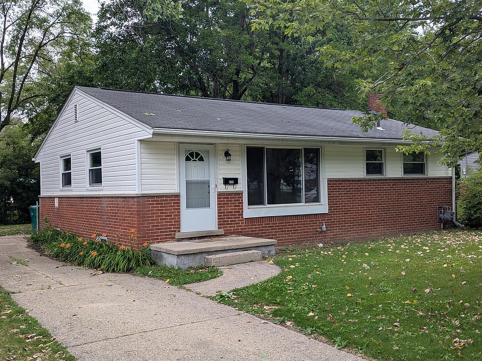 1st image of 820 Nash Ave