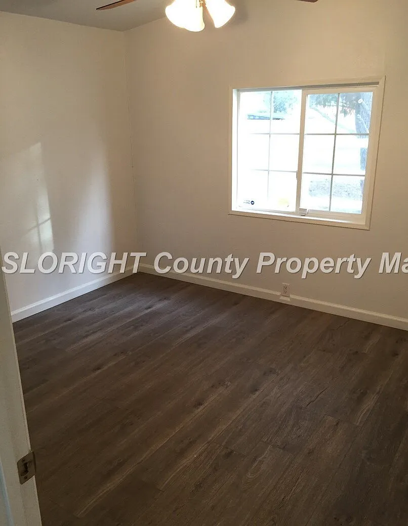 3 bed, 2.0 bath, 1248 sqft, $2,950 — Photo 4