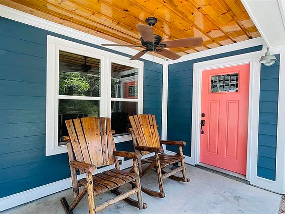 2nd image of 5209 Country Ln