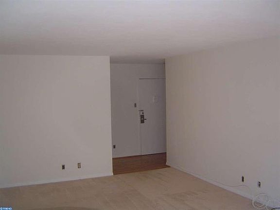 2nd image of 2401 Pennsylvania Ave APT 311
