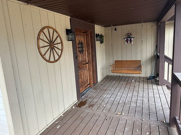 2nd image of 107 Rhododendron Trl