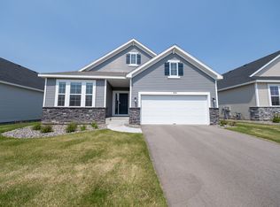 7624 38th St N, Oakdale, MN 55128