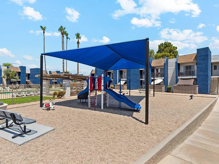 Sorrento Apartments — Photo 9