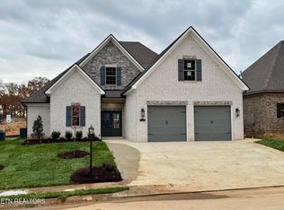 1132 Chardonnay Ln, Knoxville, TN 37932