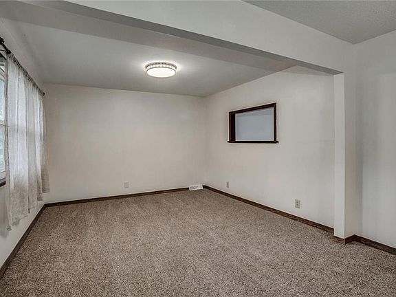 4th image of 1203 Western St