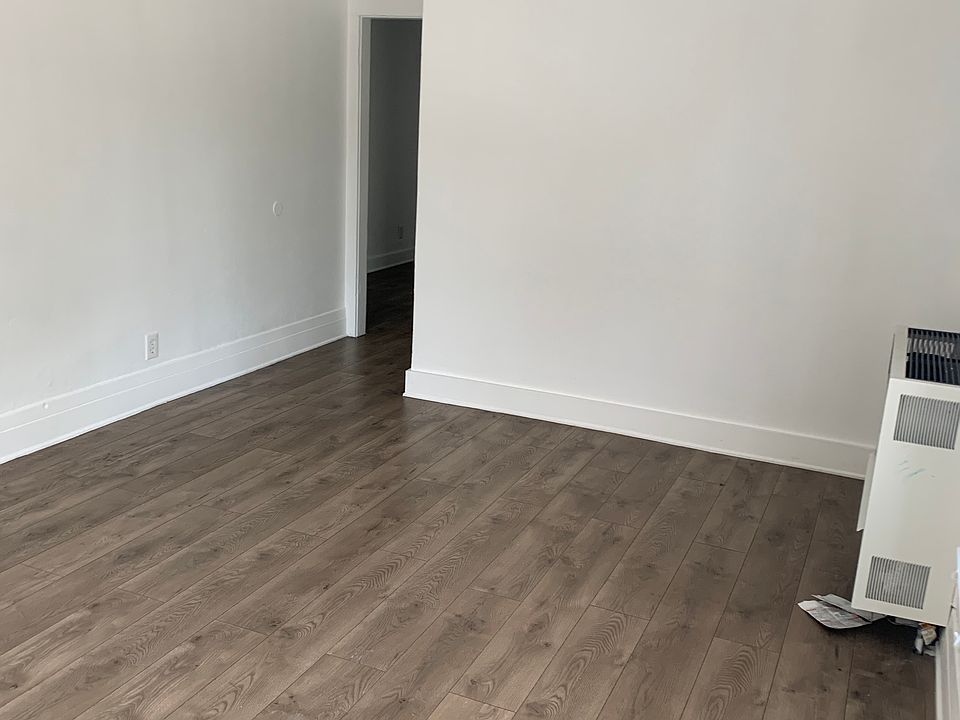 1st image of 1631 W 11th Pl #1633