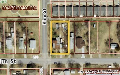 1st image of 300 E 11th St