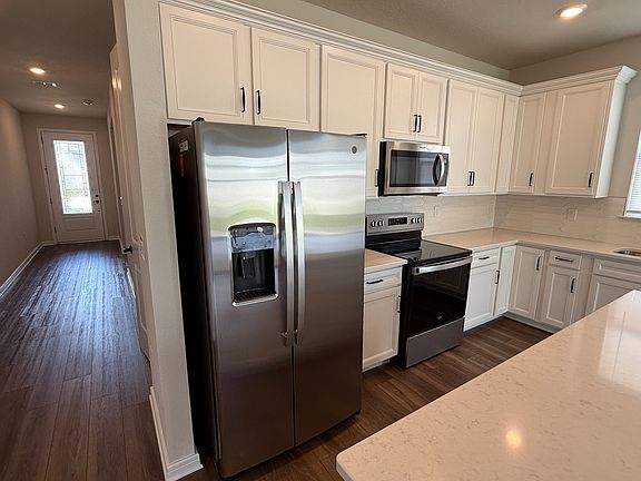 3rd image of 7670 Ragusa Way