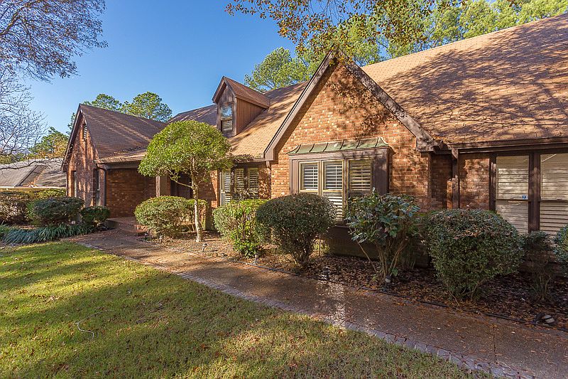 2nd image of 1485 Pine Shadows Dr