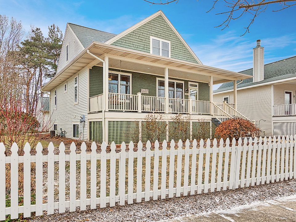 1st image of 462 E Summer Grove Dr