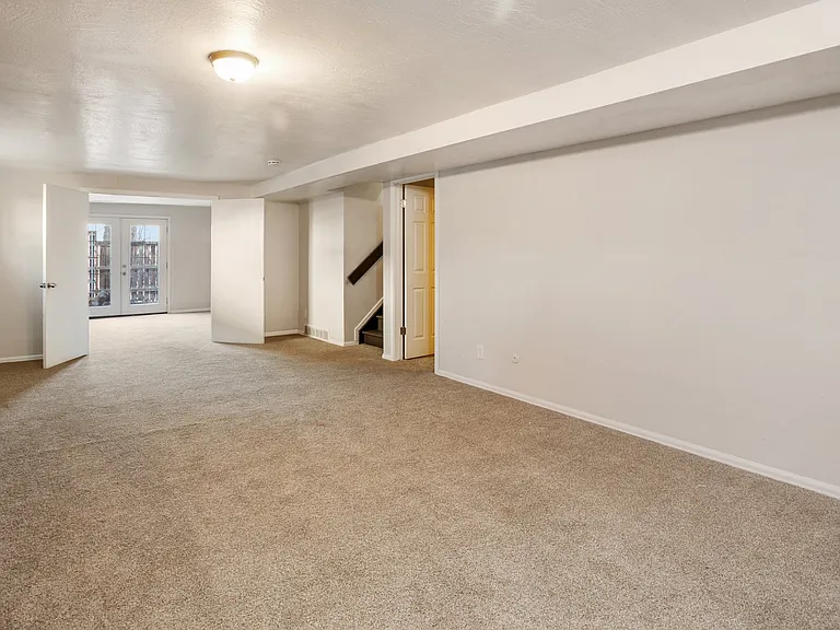 2145 Broadmoor Road Cir — Photo 25