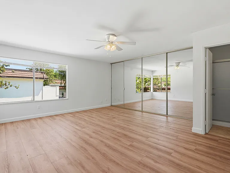10432 Larwin Ave — Photo 20