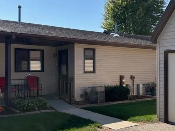 550 North Douglas Street #N, Ripon, WI 54971