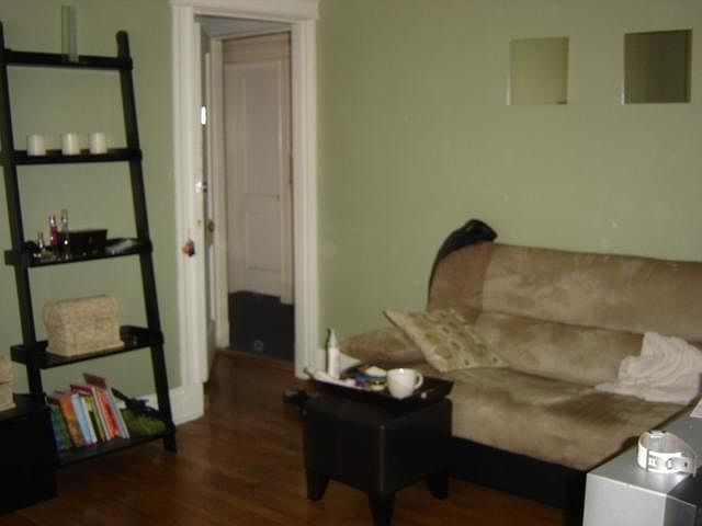 1st image of 17 Harriet St #1