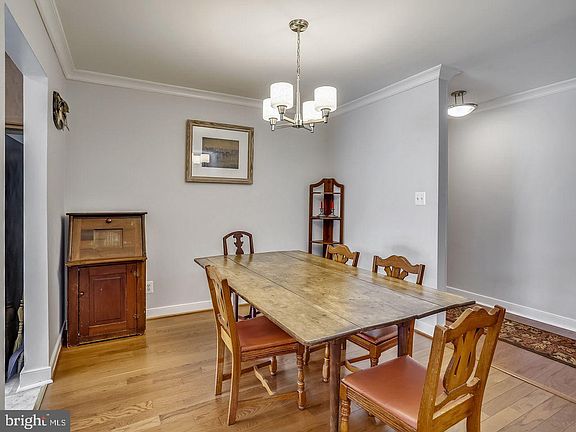 3rd image of 1227 Gemini Dr APT J