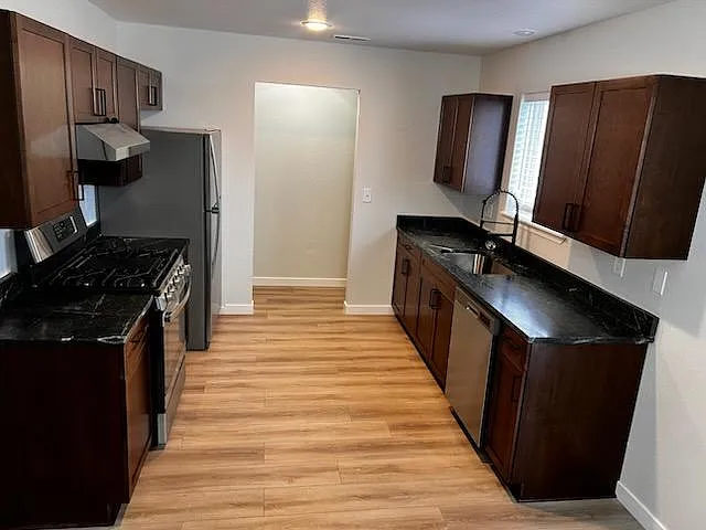 1717 Main St #A — Photo 4