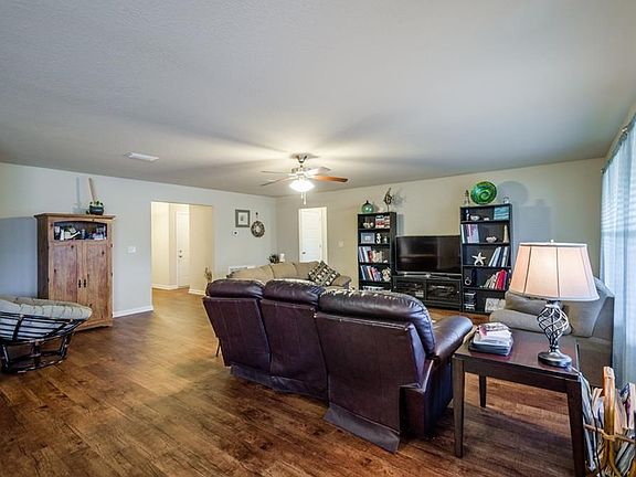 4th image of 3830 Kendall Brook Dr